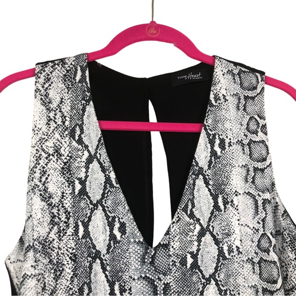 Python Snake Print Sleeveless, Backless Tunic Top, Super Soft Mixed Fabric SZ M - Picture 3 of 10